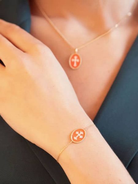 Bracelet médaillon émaillé orange croix zirconnium