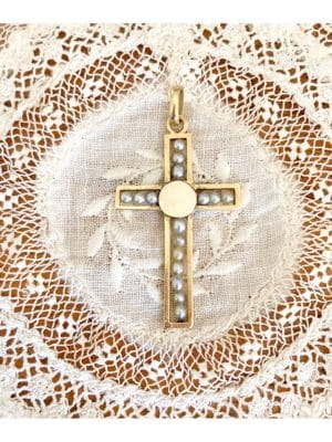 croix ancienne en or et perles