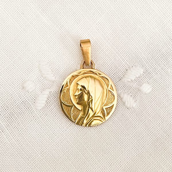 Médaille ancienne en or de la Vierge Marie, signée Contaux